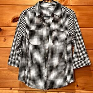 Emily Daniels women’s size medium classic black and white pattern